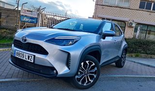 Toyota Yaris Cross 120h Hibrido sólo 8.000km!!!