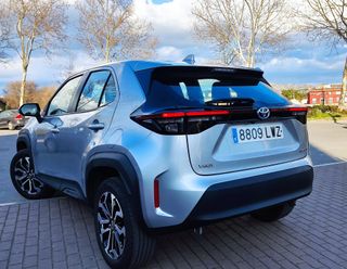 Toyota Yaris Cross 120h Hibrido sólo 8.000km!!!