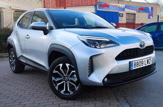 Toyota Yaris Cross 120h Hibrido sólo 8.000km!!!