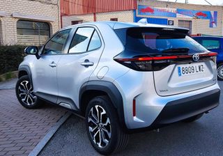 Toyota Yaris Cross 120h Hibrido sólo 8.000km!!!