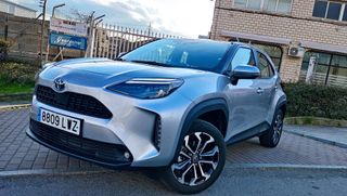 Toyota Yaris Cross 120h Hibrido sólo 8.000km!!!