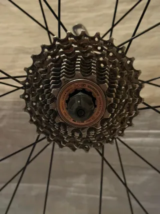 Ruedas Shimano road Racing WH-R500 Vredestein 10v