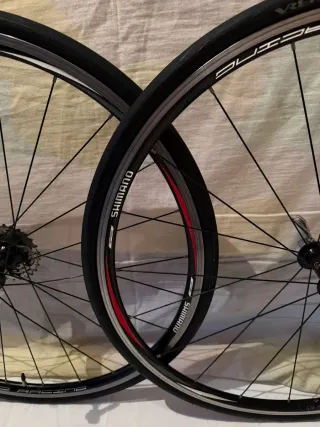 Ruedas Shimano road Racing WH-R500 Vredestein 10v