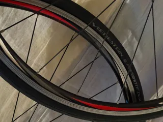 Ruedas Shimano road Racing WH-R500 Vredestein 10v