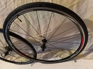 Ruedas Shimano road Racing WH-R500 Vredestein 10v