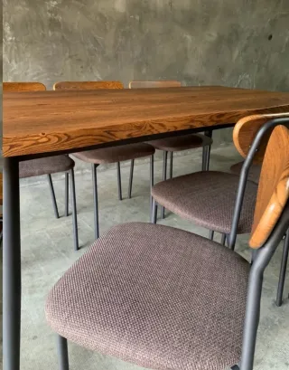 Mesa de comedor y 6 sillas
