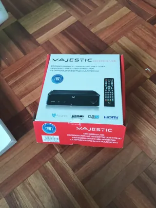 Televisor Samsung LCD Blanco 23"