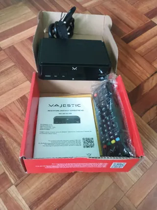 Televisor Samsung LCD Blanco 23"