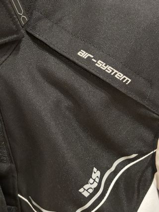 Chaqueta Moto Mujer IXS Negra y Blanca