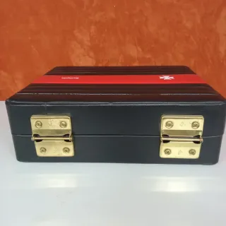 Maletín Botiquín de primeros auxilios vintage