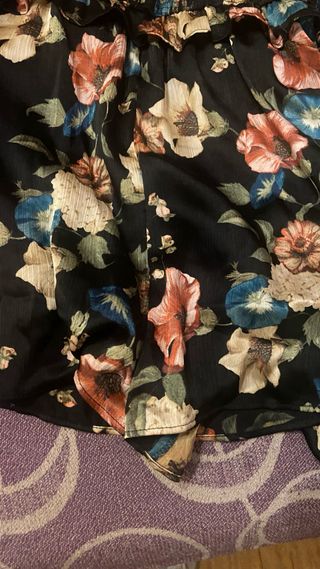 Mono estampado floral negro