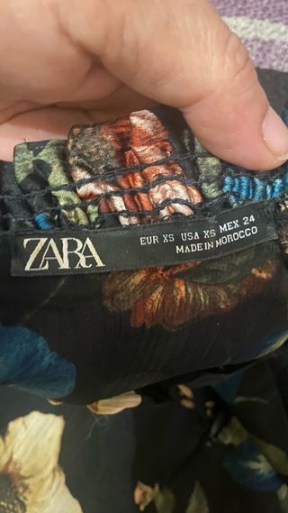 Mono estampado floral negro