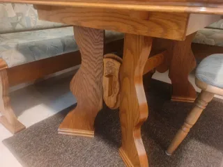 Mesa de madera extensible con rinconera