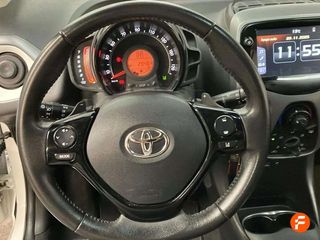 Toyota Aygo 1.0 70 x-play