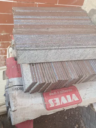 Lote rodapié, cenefas muchos metros