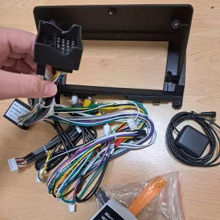 Marco Pantalla 9 Mercedes + Accesorios