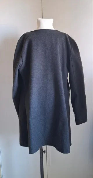 Cappotto Grigio Antracite Dettagli Similpelle