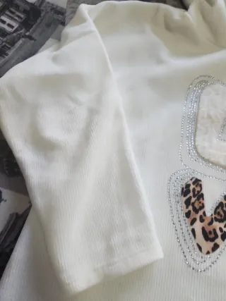 Sudadera con capucha blanca 'LOVE'