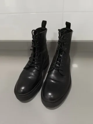 Botines Levi's de Piel Negros