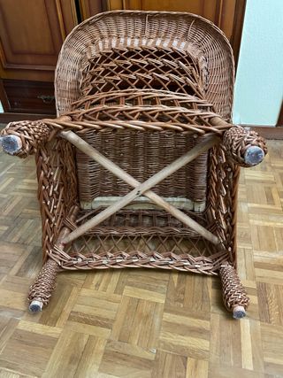 Poltrona in vimini marrone