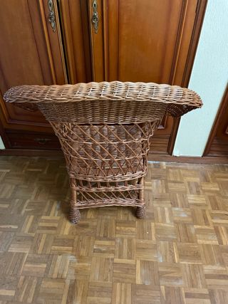 Poltrona in vimini marrone