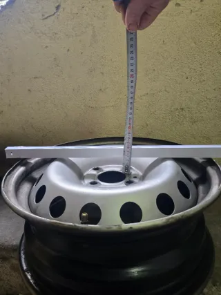 Llanta de acero R15 para Clio 3