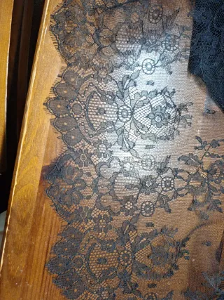 Mantilla Fallera Negra