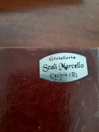 Portapenne in pelle con decoro in argento