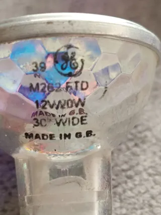 1 a 6 bombillas halógenas. Usadas. Radium