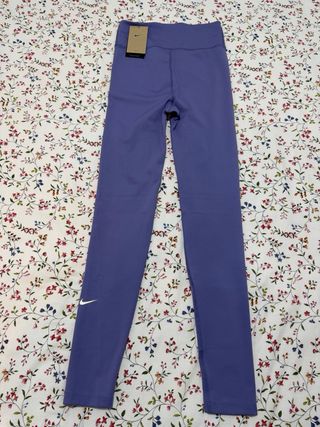 Conjunto Deportivo Nike Mujer Morado