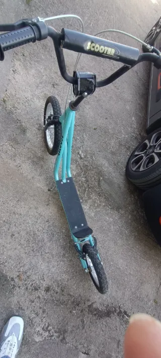 Patín scooter azul para adulto
