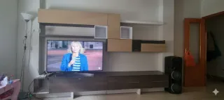 Mueble de salón modular madera y cristal