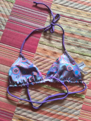 Bikini Desigual Talla S aunque viene pequeño