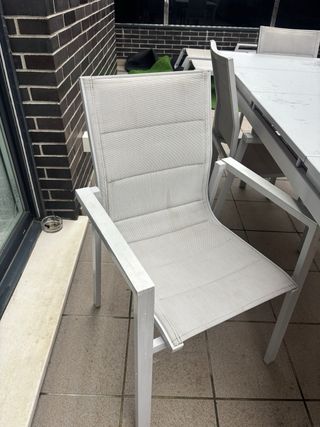 Mesa de jardín Naterial gris