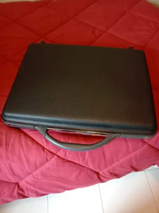 Maletín ejecutivo negro