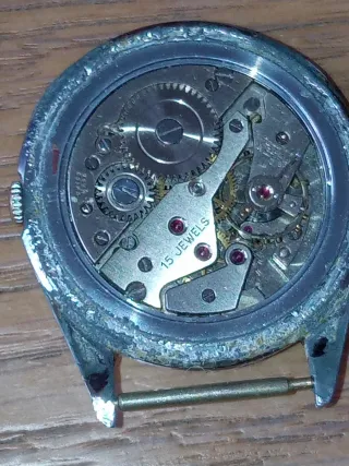 Reloj mecánico antiguo