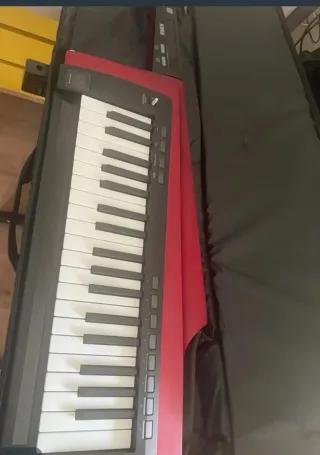 keytar korg rk100s 2 sintetizador
