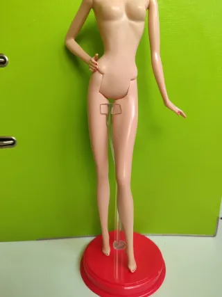 Cuerpo Barbie Collector Signature Suim Noh