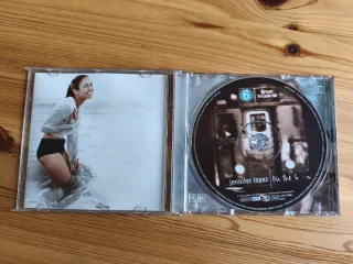 CD Jennifer Lopez On The 6