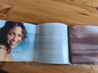 CD Jennifer Lopez On The 6