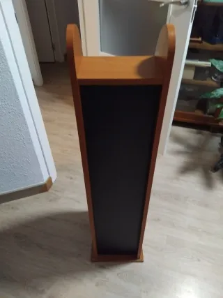 Mueble para CDs y DVDs de madera