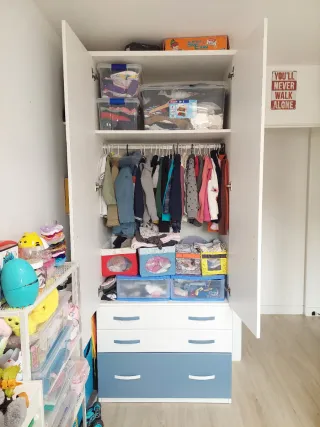 Armario juvenil madera blanco.