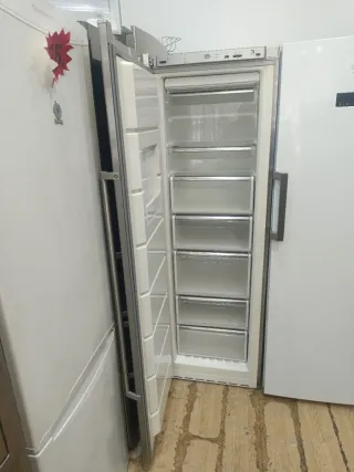 Nevera Siemens y Congelador Beko garantía transpor