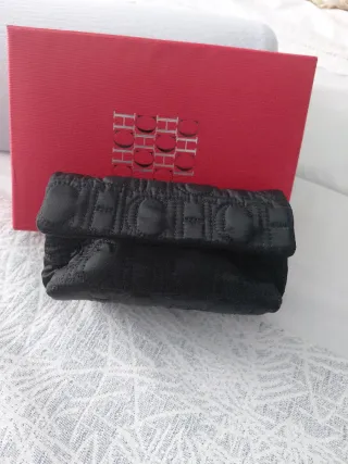 Neceser Carolina Herrera Negro