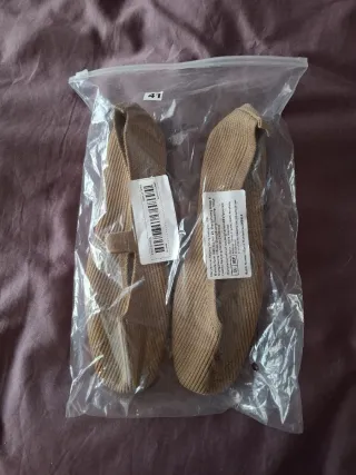 Manoletinas beige de punto