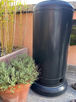 Estufa exterior negra