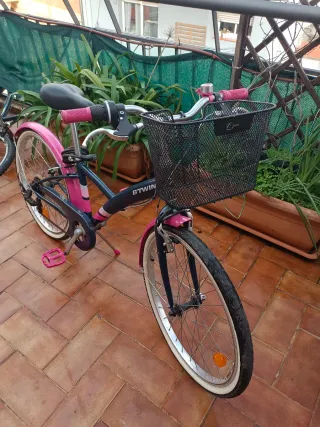 Bicicleta niña Btwin 500 paseo rosa