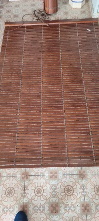 Persiana enrollable de madera