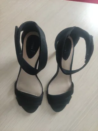 Zapatos Bershka Negros Tacón