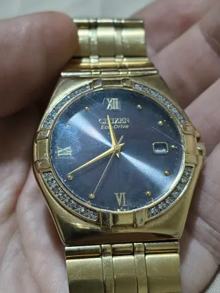 Reloj Citizen Eco-Drive Dorado